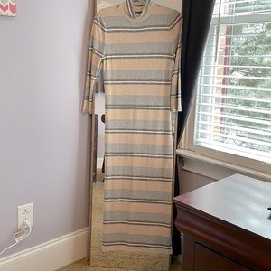 NWOT 🦓 Banana Republic 🦓 So Soft Full Length 3/4 Sleeve Sweater Dress